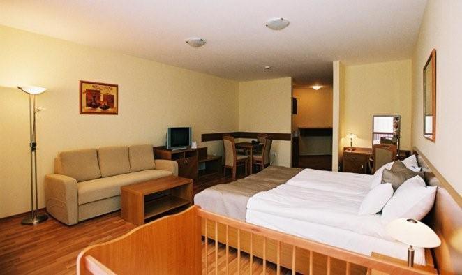 Panorama Wellness Apartman Hotel Hajdúszoboszló Δωμάτιο φωτογραφία